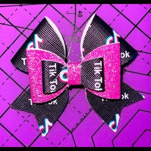 Best Friend TikTok Vegan Leather handmade hair bows